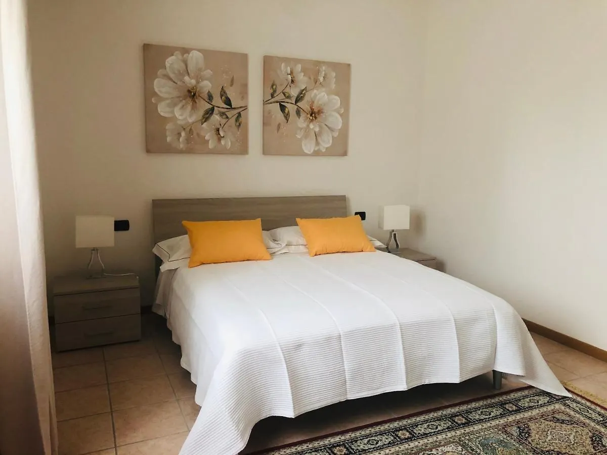 Residenza Villa Corno Alto 0*,