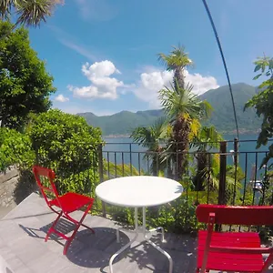 The Palm With Garden Apartment Sala Comacina
