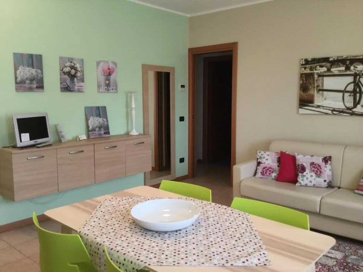 Apartment Residenza Villa Corno Alto